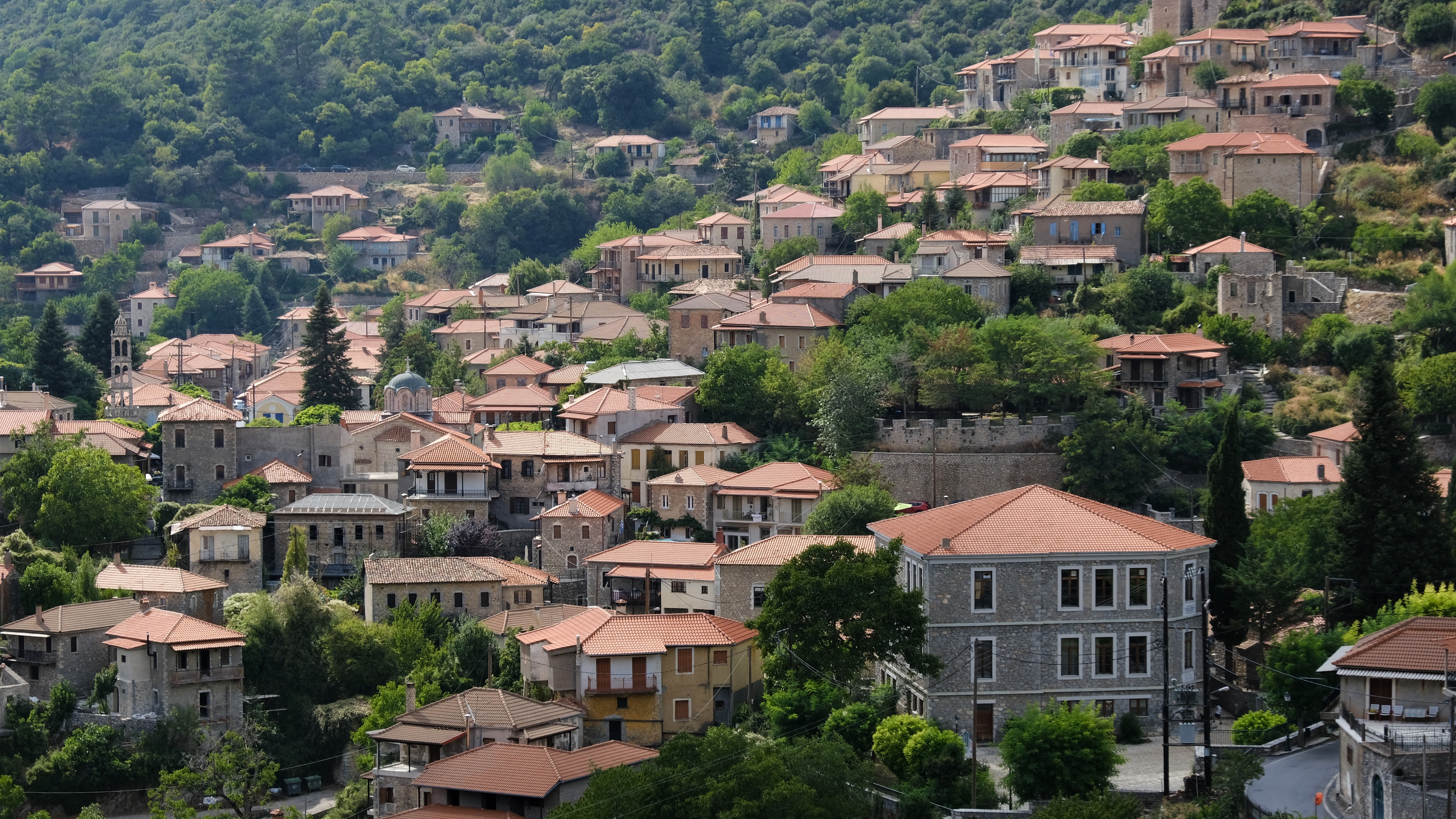 Από το Ιστορικό Σχολείο στη Σχολή Αργυροχρυσοχοΐας